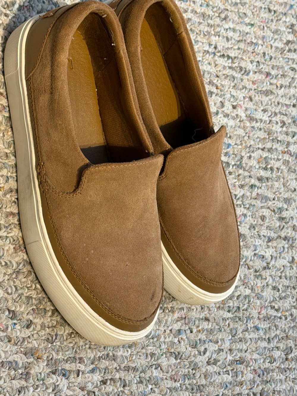UGG Women's Zilo Slip-On Sneakers  8.5 Brown